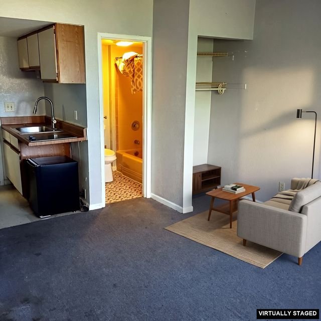 Studio Apartment at Lux Apartments in Toledo, OH